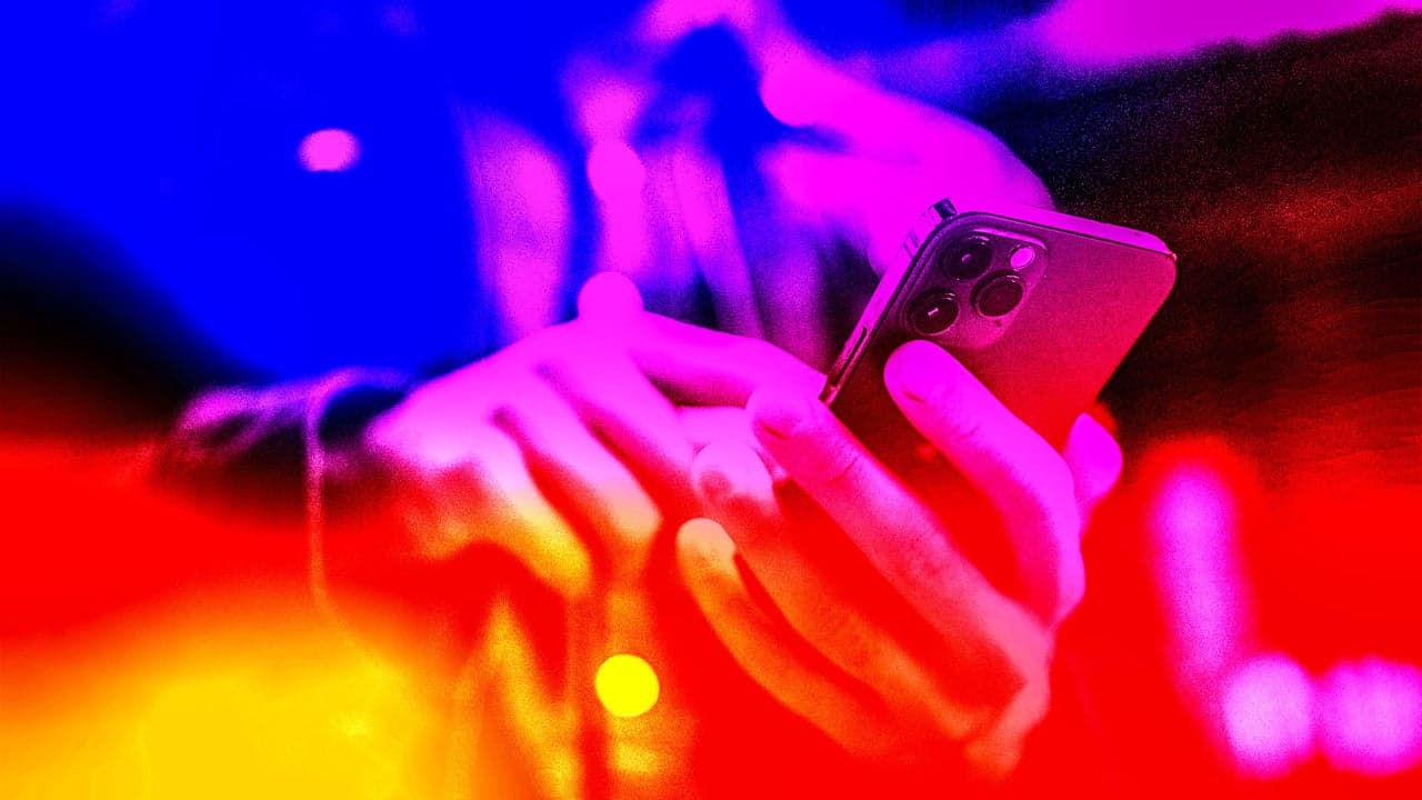 Instagram Now Lets You Add Captions to Individual Carousel Slides — Here's How It Works