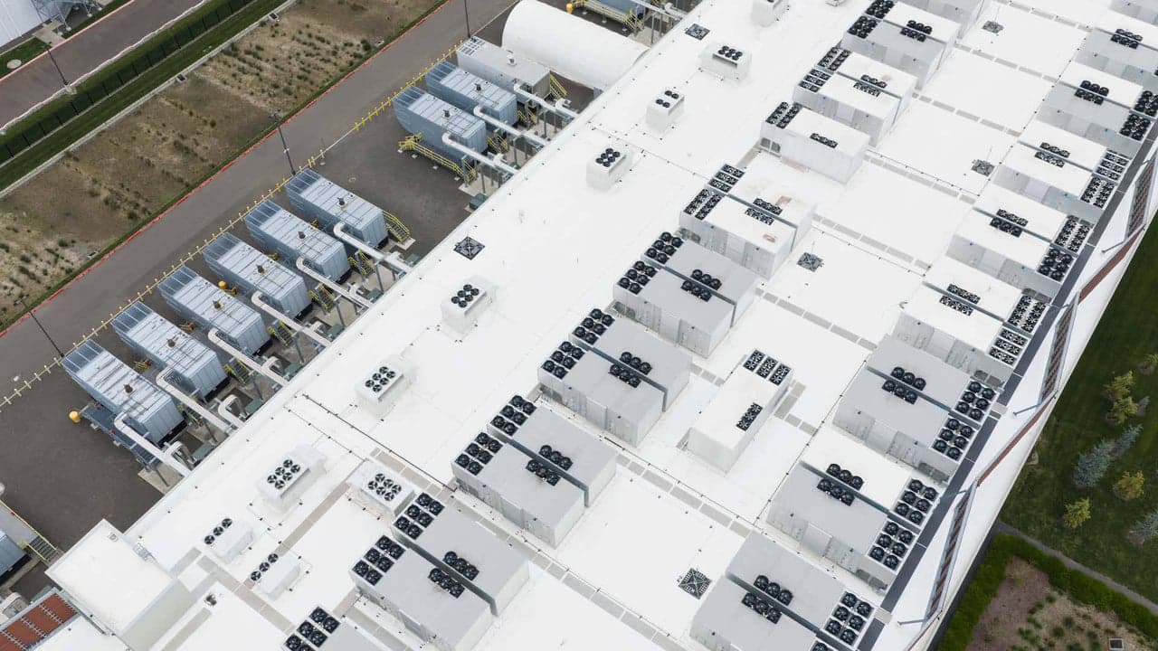Regulators Back Trump's Plan to Power AI Data Centers Faster With Grid Connections